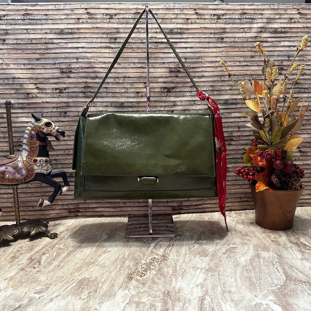 EUC Green Unbranded Vegan Leather Shoulder Bag